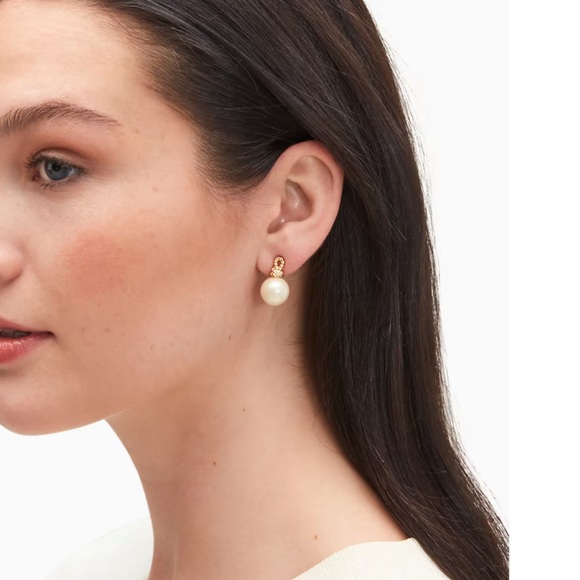 KATE SPADE • Sailor’s Knot Pearl Pendant Matching Necklace and Earrings Set - Picture 7 of 9